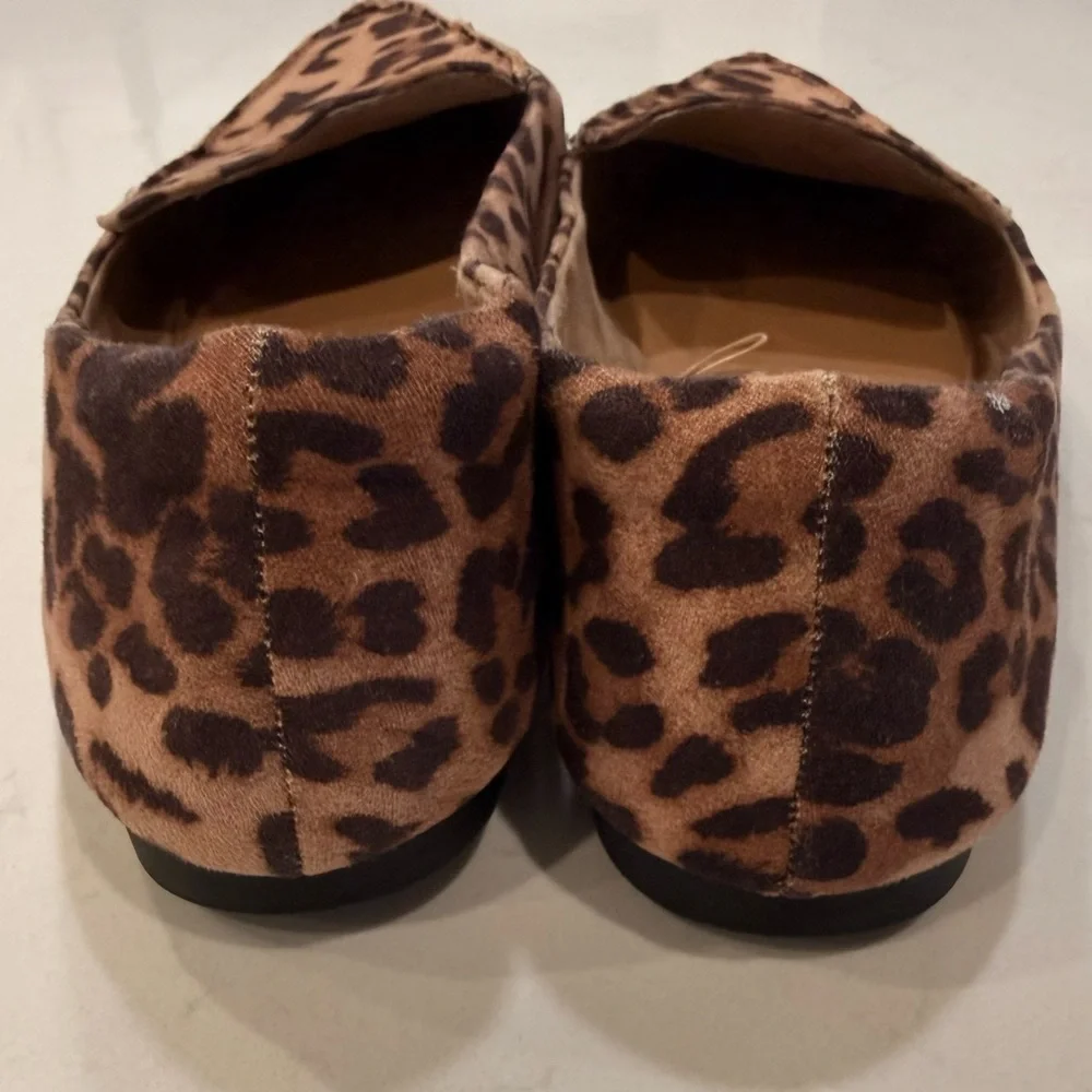 EUC - Amazon Essentials Womens Loafer Flat - Picture 5 of 6